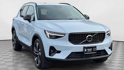 2025 Volvo XC40 B5 Plus Dark Theme