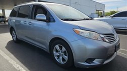 2017 Toyota Sienna LE