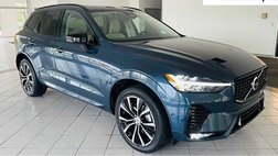 2025 Volvo XC60 B5 Ultra Dark Theme