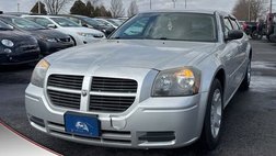 2005 Dodge Magnum SE