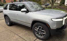 2024 Rivian R1S Adventure