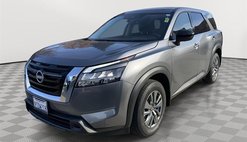 2025 Nissan Pathfinder S