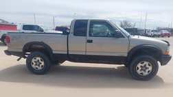 2001 Chevrolet S-10 LS