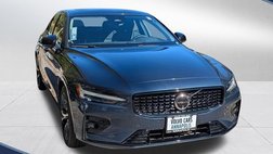 2025 Volvo S60 B5 Plus