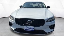 2024 Volvo S60 B5 Plus Dark Theme