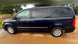 2013 Chrysler Town and Country Touring
