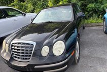 2005 Kia Amanti Base