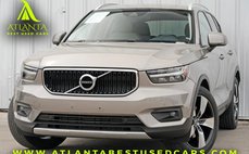 2022 Volvo XC40 T5 Momentum