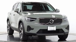 2023 Volvo XC40 B5 Plus Bright Theme