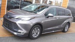 2023 Toyota Sienna XLE