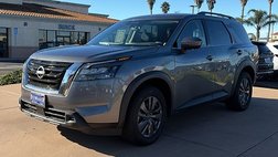 2024 Nissan Pathfinder SV