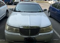 1999 Lincoln Town Car Signature