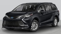 2023 Toyota Sienna LE 8-Passenger