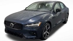 2024 Volvo S60 B5 Core Dark Theme
