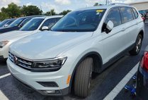 2018 Volkswagen Tiguan 2.0T SEL Premium 4Motion