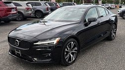 2024 Volvo S60 B5 Core Dark Theme