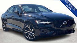 2024 Volvo S60 B5 Core Dark Theme