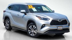 2022 Toyota Highlander Hybrid XLE