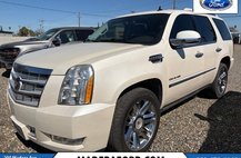 2013 Cadillac Escalade Platinum Edition