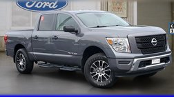 2022 Nissan Titan SV