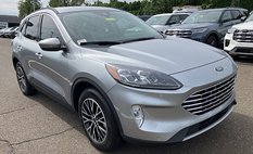 2022 Ford Escape Plug-In Hybrid Titanium