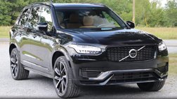 2023 Volvo XC90 Recharge T8 Ultimate Dark Theme