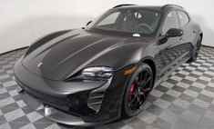 2024 Porsche Taycan GTS Sport Turismo