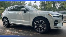 2022 Volvo XC60 B5 Momentum