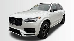 2023 Volvo XC90 Recharge T8 Ultimate Dark Theme