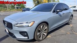 2022 Volvo S60 B5 Momentum