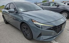 2022 Hyundai Elantra Hybrid Blue