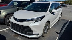 2023 Toyota Sienna XLE 7-Passenger