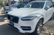2017 Volvo XC90 T6 Momentum