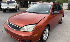 2005 Ford Focus ZX5 SE