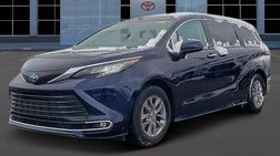 2022 Toyota Sienna XLE