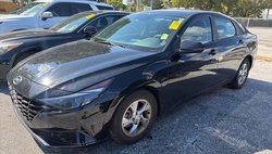 2023 Hyundai Elantra SE