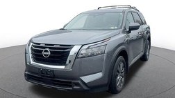 2024 Nissan Pathfinder SV