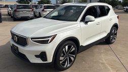 2023 Volvo XC40 B5 Ultimate Bright Theme