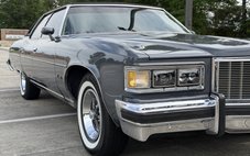 1976 Pontiac Bonneville 