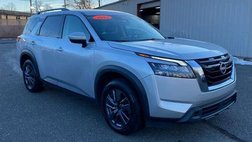 2023 Nissan Pathfinder SV