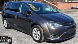 2017 Chrysler Pacifica Touring Plus