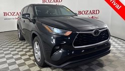 2022 Toyota Highlander LE
