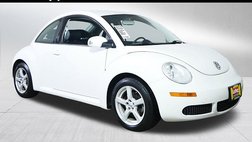 2010 Volkswagen New Beetle 