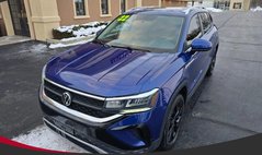 2022 Volkswagen Taos SE 4Motion