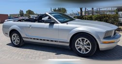 2005 Ford Mustang V6 Deluxe