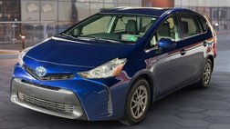 2016 Toyota Prius v Two