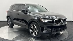 2023 Volvo XC40 B5 Plus Bright Theme