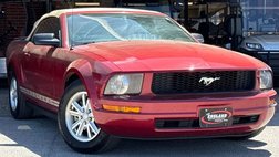 2007 Ford Mustang Deluxe
