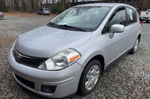 2011 Nissan Versa 1.8 S