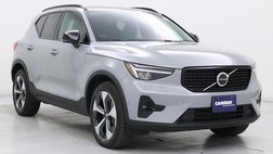 2024 Volvo XC40 B5 Plus Dark Theme